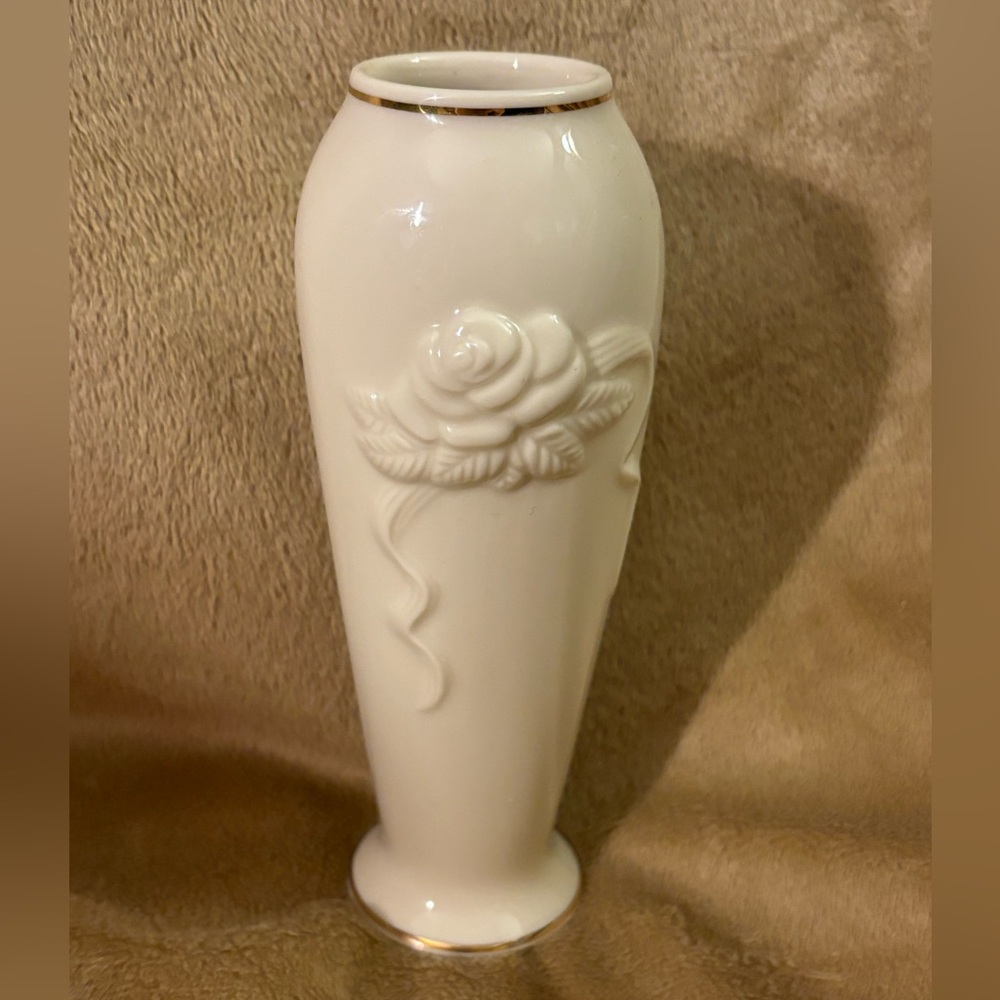 Vintage Lenox Bud Vase Embossed Rose W/ 24kt Gold Trim 6 inch